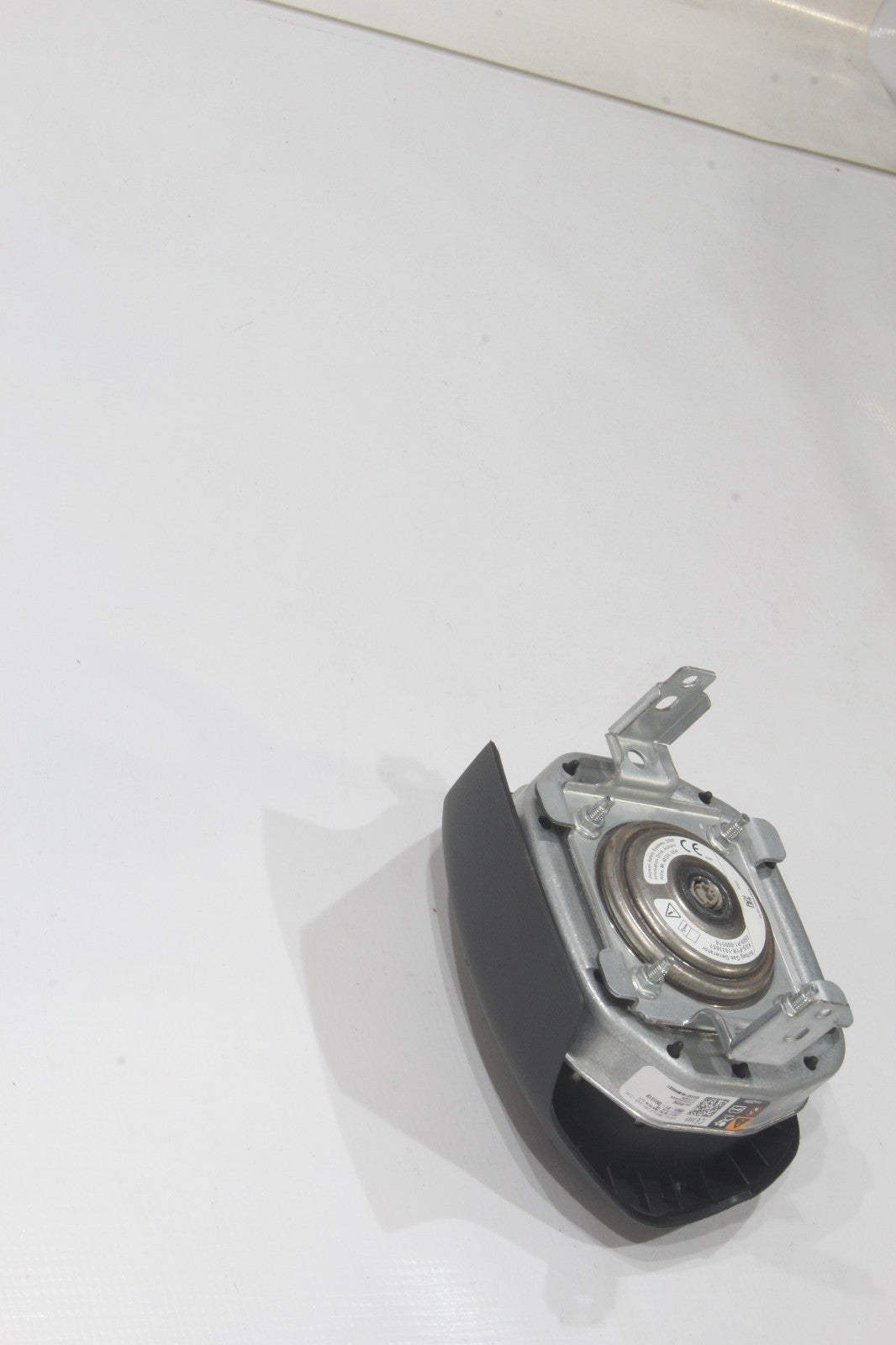 2025 CHEVY SILVERADO EV DRIVER WHEEL AIRBAG GOLD OEM AIR BAG2