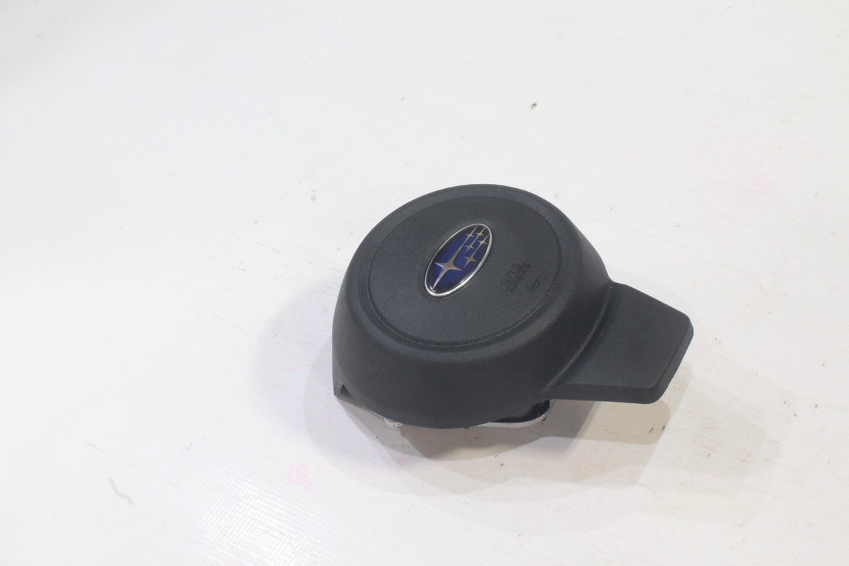 20 21 22 2023 2024 SUBARU OUTBACK WAGON DRIVER KNEE & WHEEL AIRBAG  (SCRATCHES)2