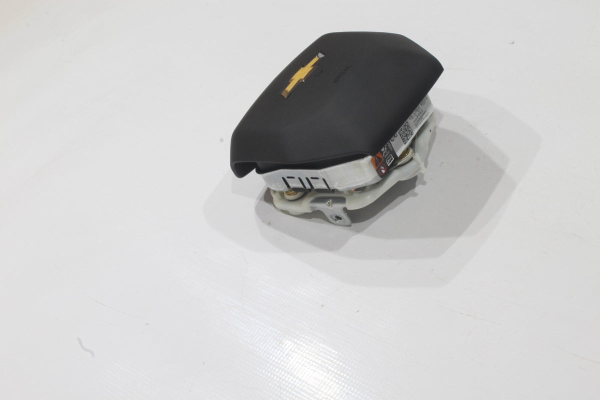 2021 2022 2023 CHEVROLET SUBURBAN DRIVER WHEEL AIRBAG OEM AIR BAG2