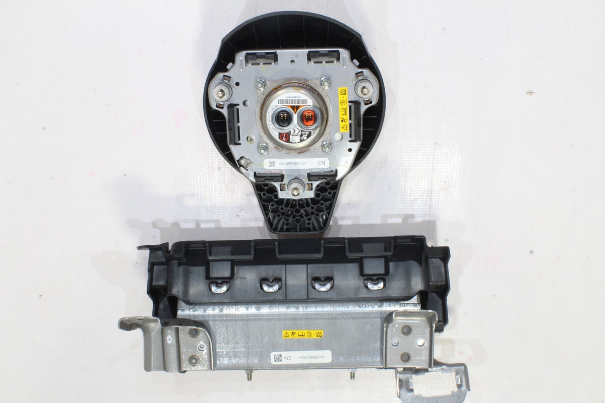 2024 2025 SUBARU CROSSTREK DRIVER LEFT KNEE AND DRIVER WHEEL AIRBAG OEM AIR BAG1