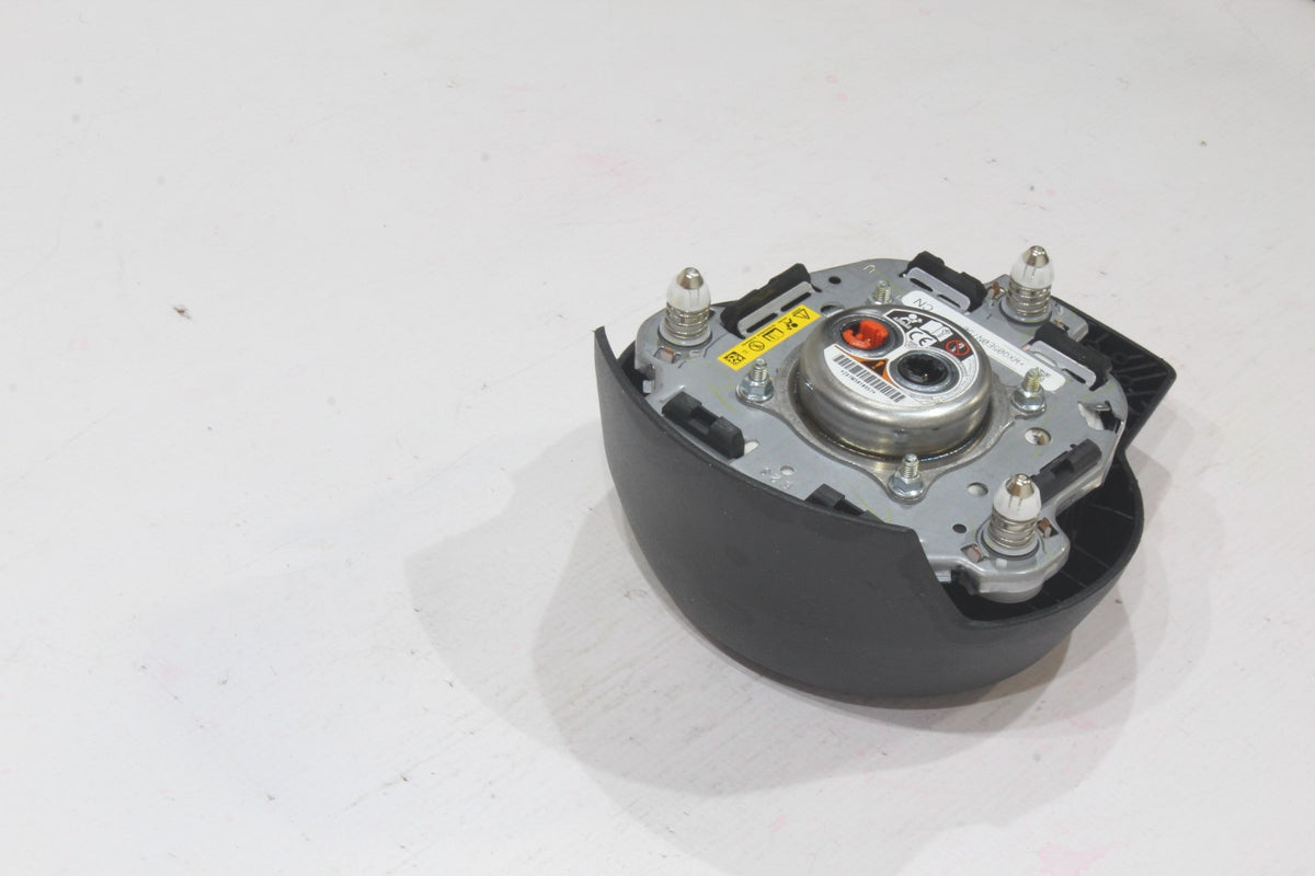 18 19 20 21 2022 2023 SUBARU CROSSTREK DRIVER WHEEL AIRBAG ( SCRATCHES ) AIR BAG4