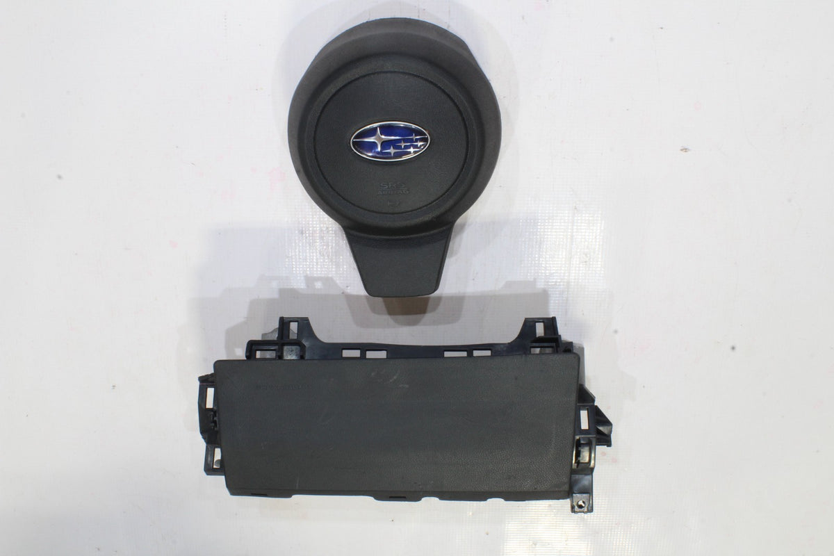 20 21 22 2023 2024 SUBARU OUTBACK WAGON DRIVER KNEE & WHEEL AIRBAG  (SCRATCHES)0