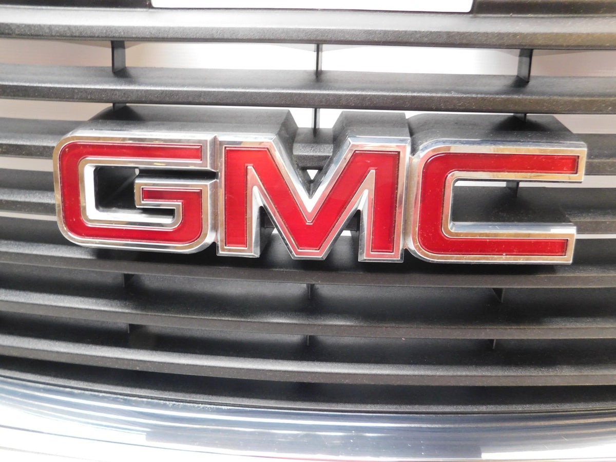 2002 GMC ENVOY FRONT GRILLE1