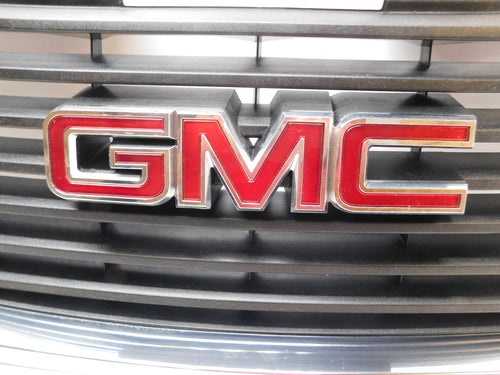 2002 GMC ENVOY FRONT GRILLE1