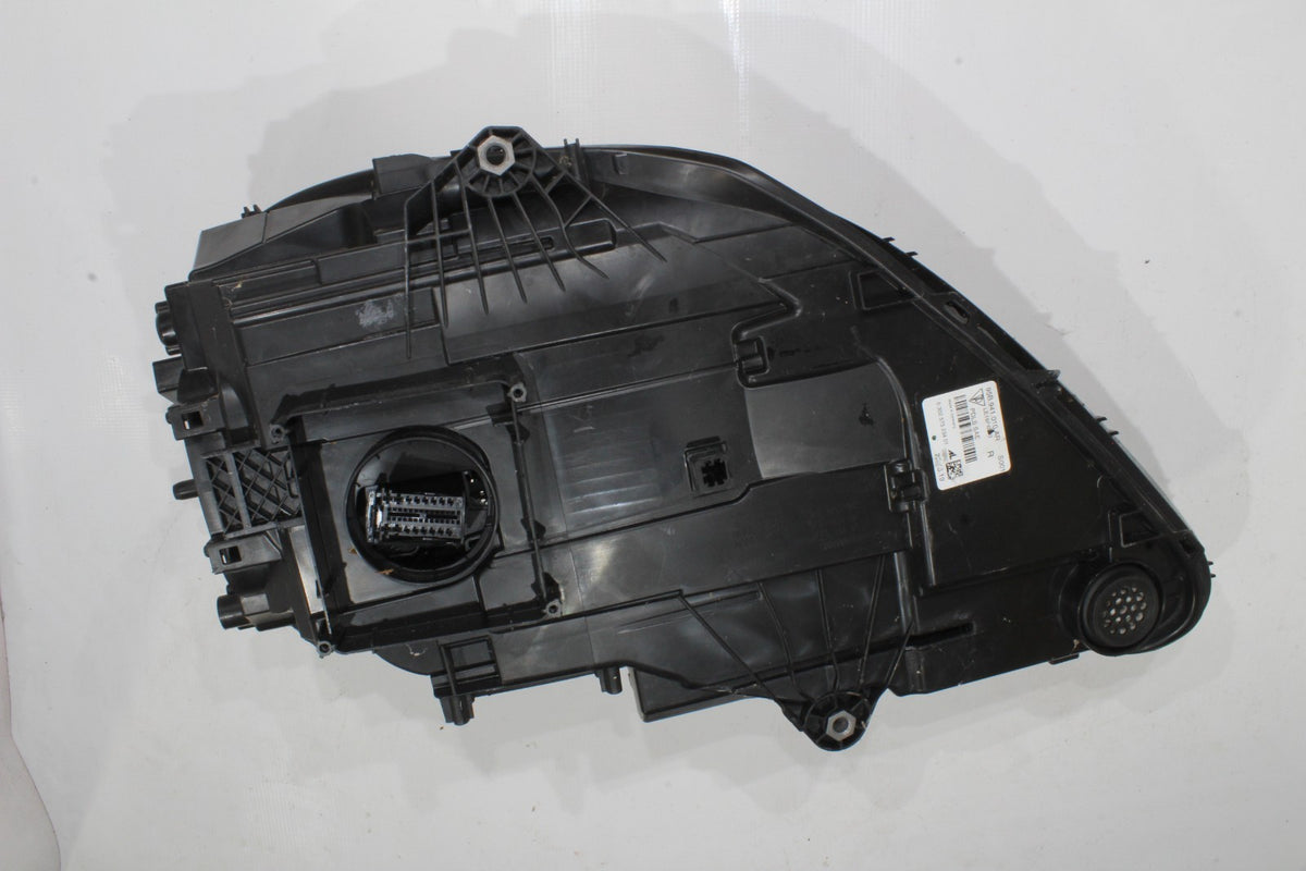 2019 2020 2021 2022 PORSCHE MACAN PASSENGER HEADLIGHT OEM1