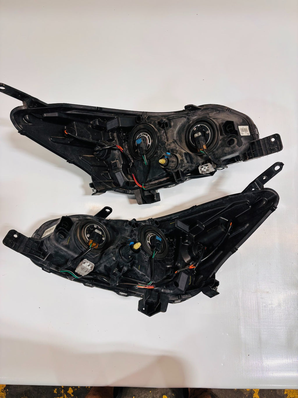 17 18 19 20 21 2022 2023 SUBARU IMPREZA HALOGEN LEFT AND RIGHT HEADLIGHT SET OEM1