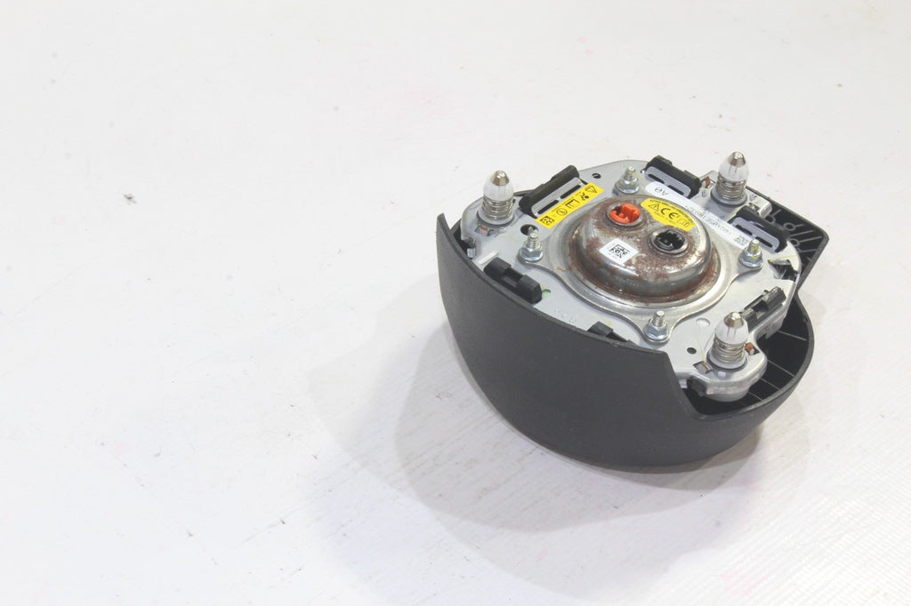 20 21 22 2023 2024 SUBARU OUTBACK WAGON DRIVER KNEE & WHEEL AIRBAG  (SCRATCHES)6