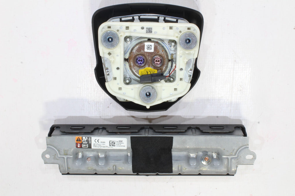 2020 2021 2022 2023 2024 CADILLAC XT6 DRIVER WHEEL AND KNEE AIRBAG OEM AIR BAG1