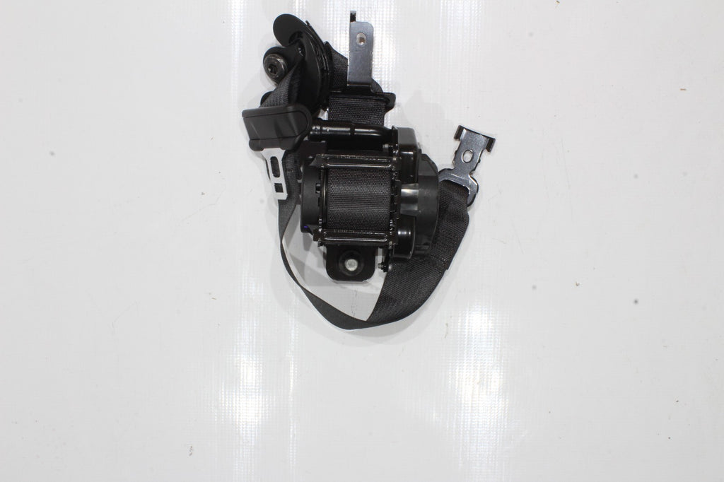 18 2019 2020 2021 2022 2023 CHEVROLET TRAVERSE FRONT SEAT BELT LEFT BLACK OEM0