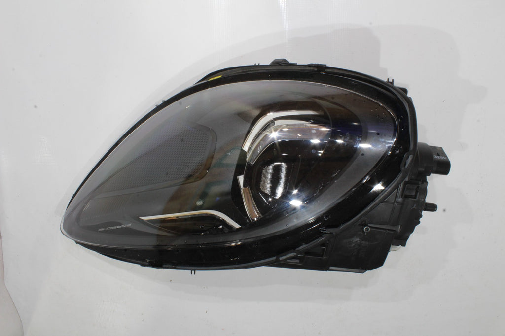 2019 2020 2021 2022 PORSCHE MACAN PASSENGER HEADLIGHT OEM0