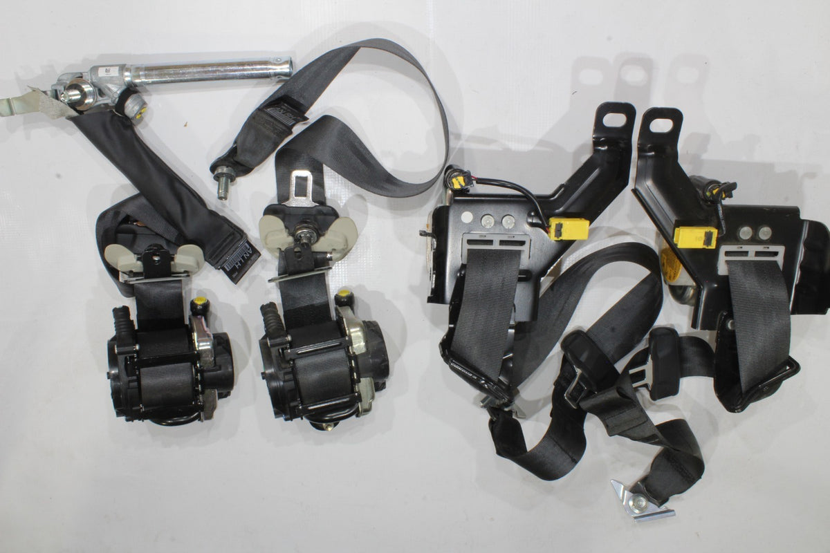 21 22 23 2024 SUBARU LEGACY SEDAN L & R FRONT AND REAR SEATBELT SET - BLACK OEM0