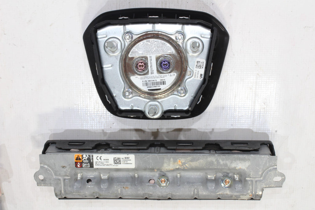 19-23 GMC ACADIA DENALI DRIVER WHEEL (3-PIN) AND KNEE AIRBAG SET OEM AIR BAG1