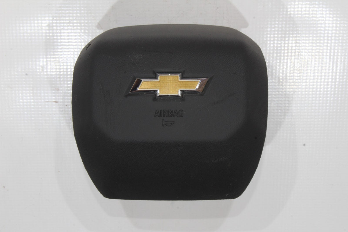 2023 2024 2025 CHEVY COLORADO DRIVER WHEEL AIRBAG ( GOLD EMBLEM )  AIR BAG OEM0