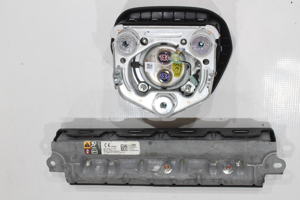 21 22 23 24 2025 TRAILBLAZER DRIVER WHEEL AND KNEE AIRBAG SET OEM1