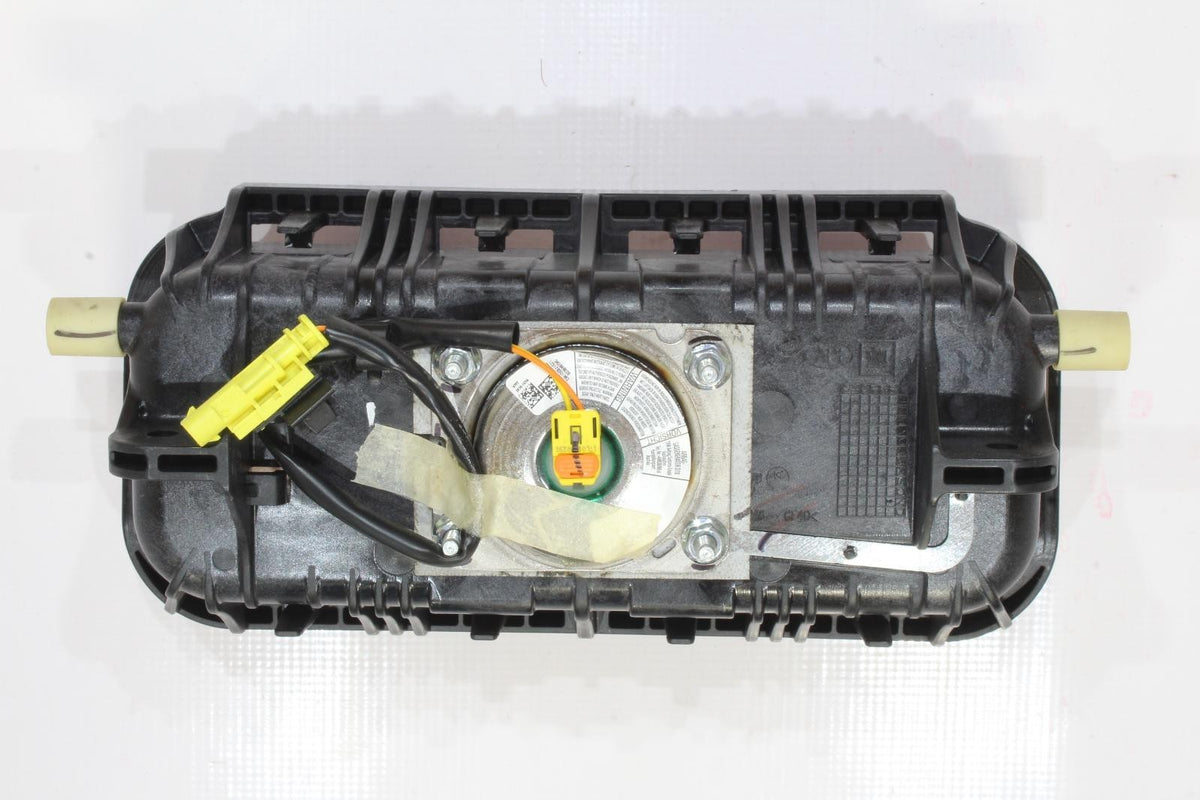15-19 CHEVROLET SILVERADO/GMC SIERRA 2500 3500 PASSENGER RIGHT DASH AIRBAG1