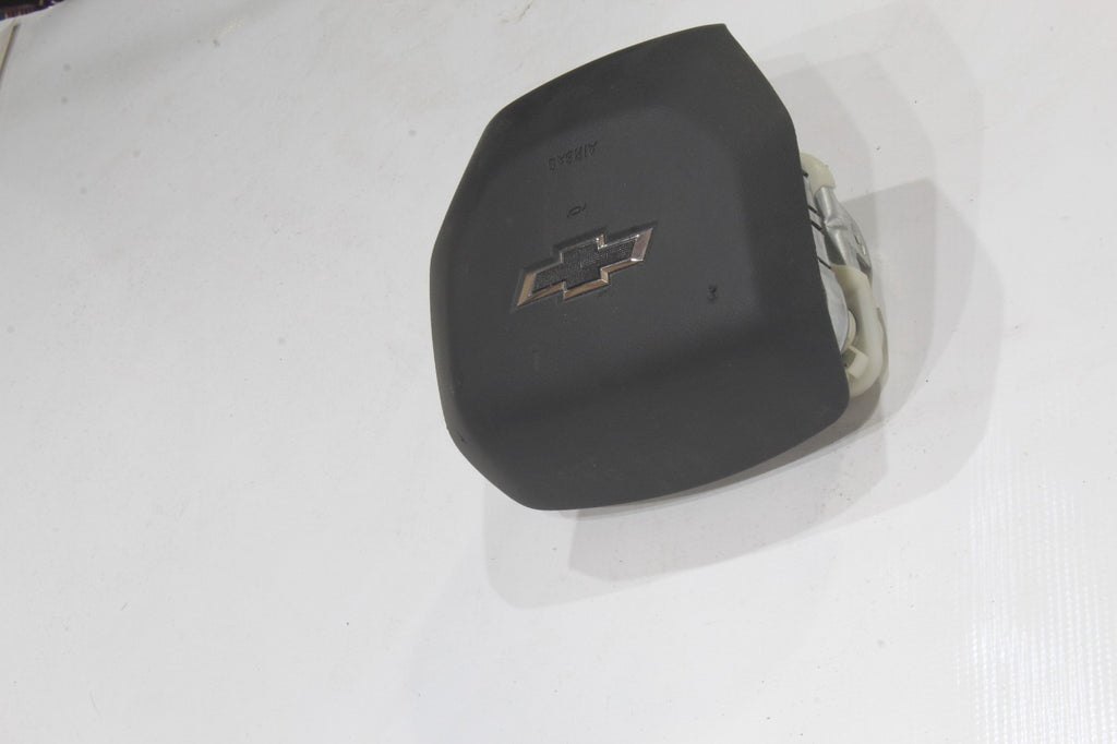 2019 2020 CHEVY SILVERADO 1500 DRIVER WHEEL AIRBAG OEM AIR BAG1