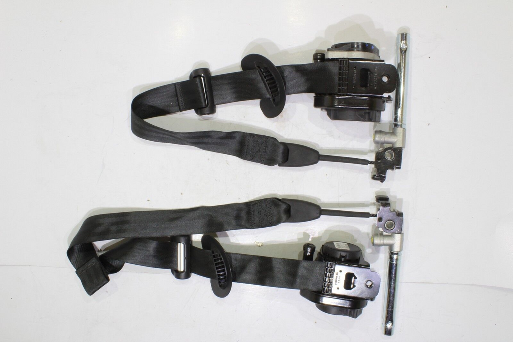 2015 2016 2017 LINCOLN MKC SEAT BELT PRETENSIONER LH & RH BLACK SET OEM0