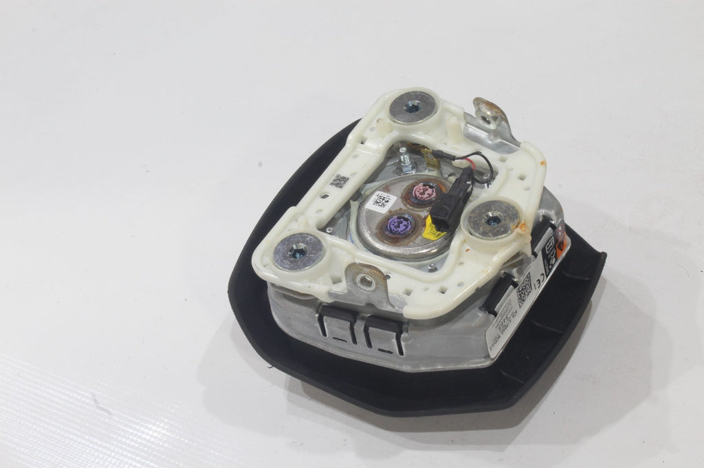 19 2020 2021 2022 2023 2024 CHEVY SILVERADO 1500 DRIVER WHEEL AIRBAG OEM AIR BAG2